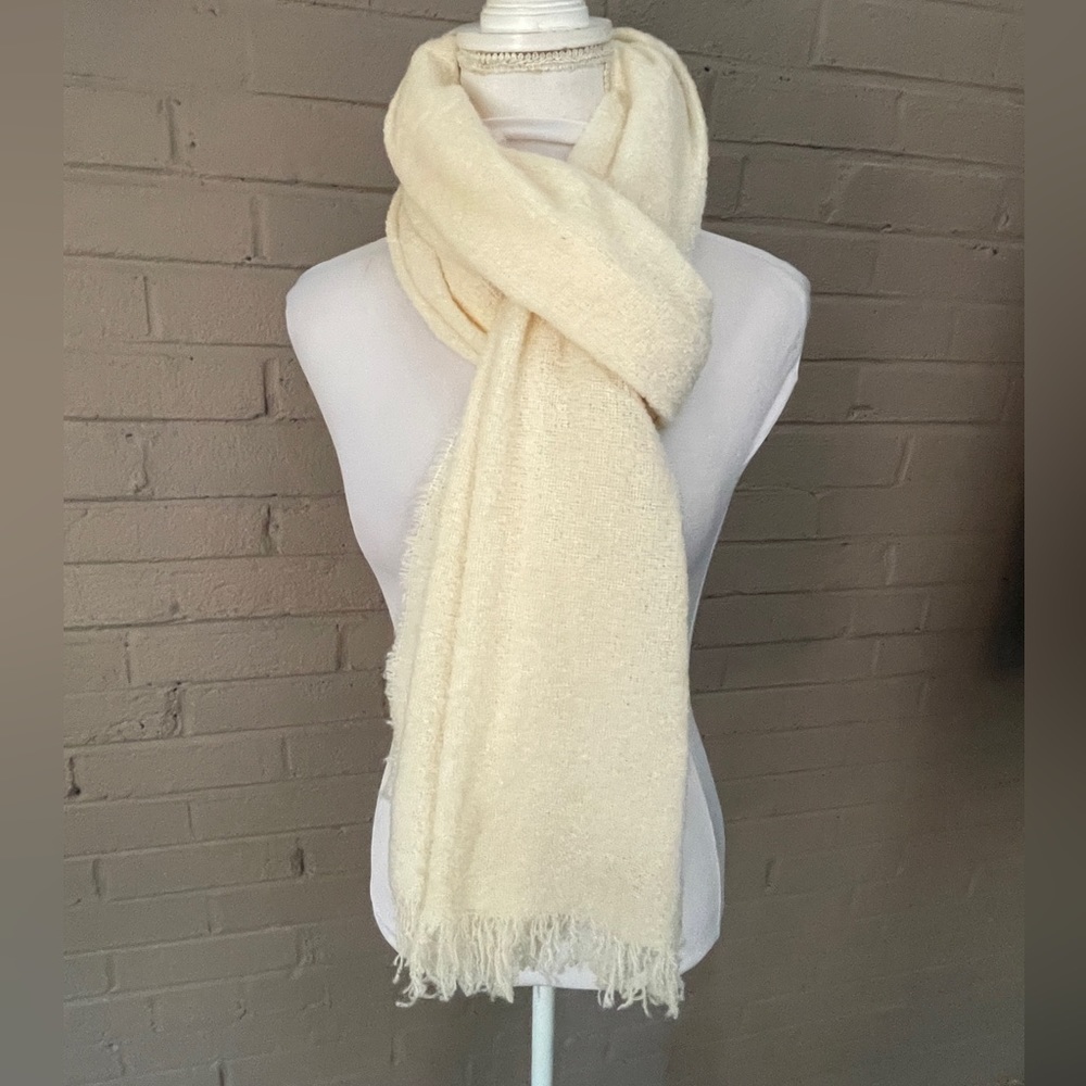 Celtic Irish Lambswool blend Ivory Scarf NWT